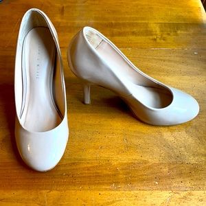 Kelly & Katie nude pumps, size 9